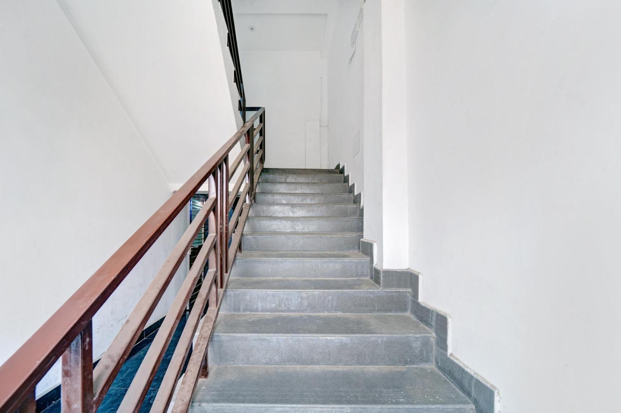 Hotel O Blue Gram Inn ปัฏนา ภายนอก รูปภาพ